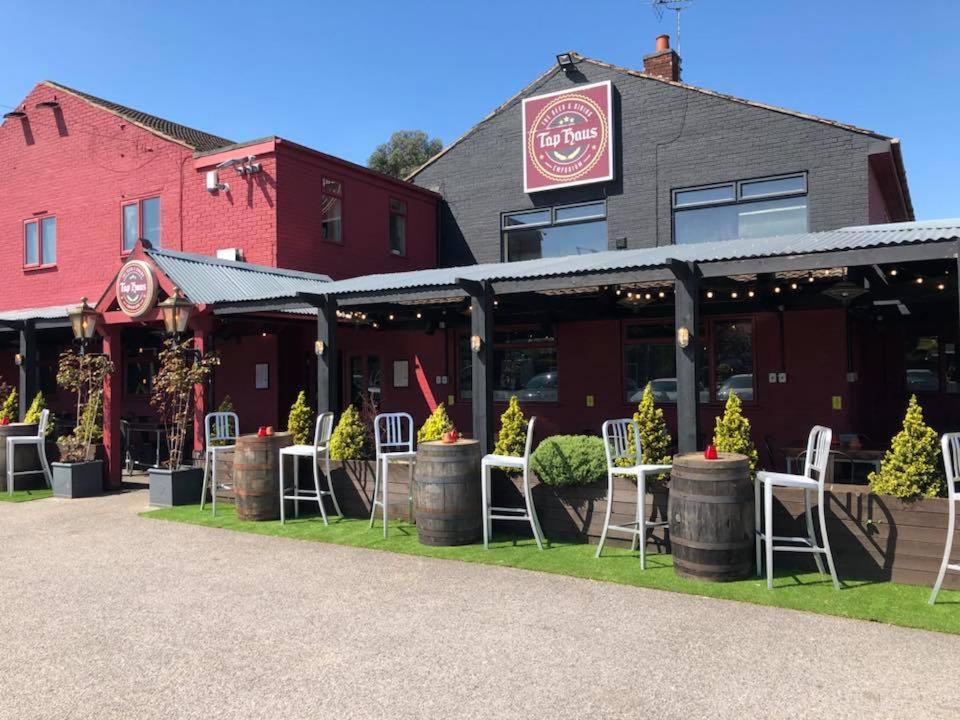 Lodge At Tap Haus Mansfield Woodhouse 外观 照片