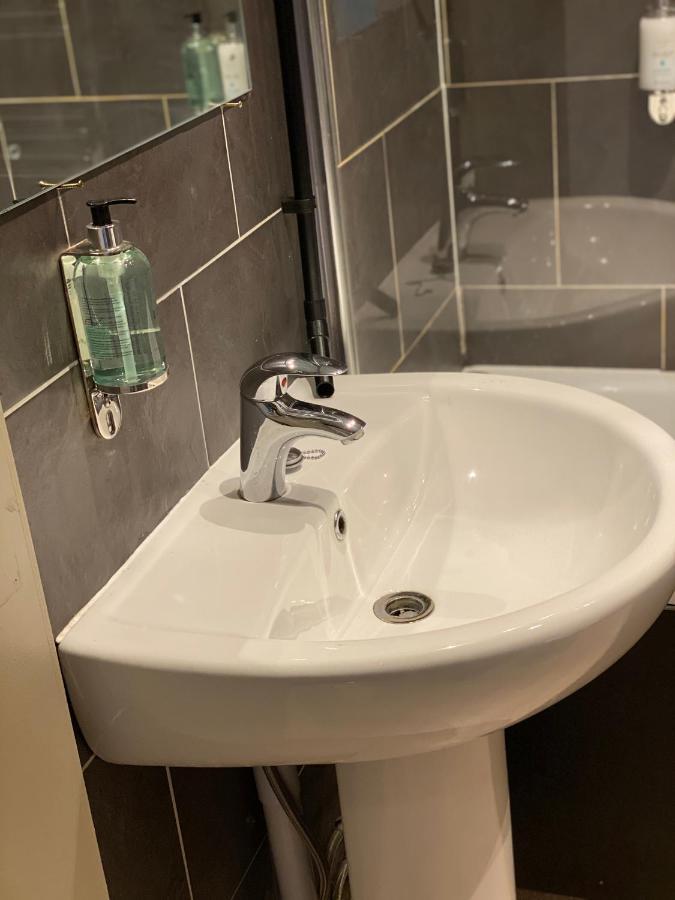 Lodge At Tap Haus Mansfield Woodhouse 外观 照片